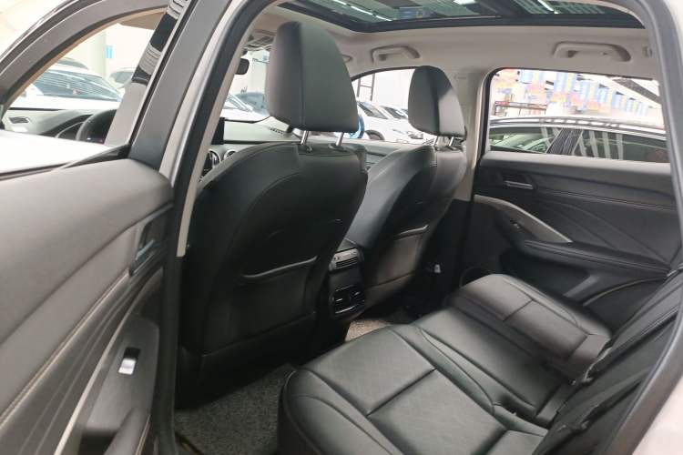 Used Wey VV6 2018 2.0T Two-Wheel Drive Flagship Version China V Standard Left Rear Seat