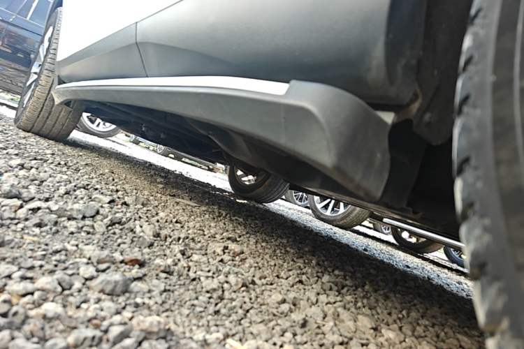Used Wey VV6 2018 2.0T Two-Wheel Drive Flagship Version China V Standard Left Side Sill