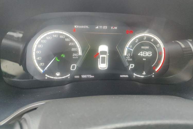 Used Wey VV6 2018 2.0T Two-Wheel-Drive Ultra-Luxury Version China V Standard Odometer Close Up