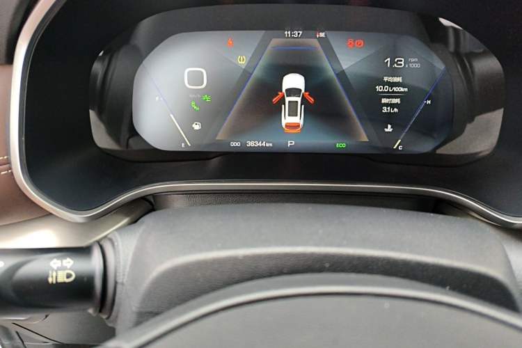 Used Wey VV6 2018 2.0T Two-Wheel Drive Flagship Version China V Standard Odometer Close Up