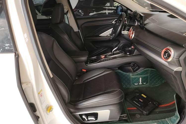 Used Wey VV6 2018 2.0T Two-Wheel-Drive Ultra-Luxury Version China V Standard Right Front Seat