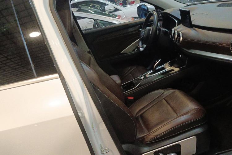 Used Wey VV6 2018 2.0T Two-Wheel Drive Flagship Version China V Standard Right Front Seat