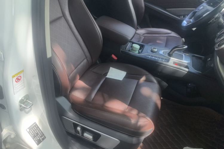 Used Wey VV6 2018 2.0T Two-Wheel Drive Flagship Version China V Standard Right Front Seat