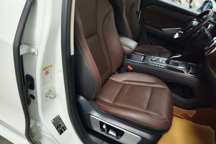 Used Wey VV6 2018 2.0T Two-Wheel-Drive Ultra-Luxury Version China V Standard Right Front Seat