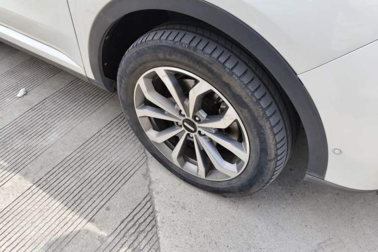 Used Wey VV6 2018 2.0T Two-Wheel Drive Flagship Version China V Standard Right Front Wheel Hub