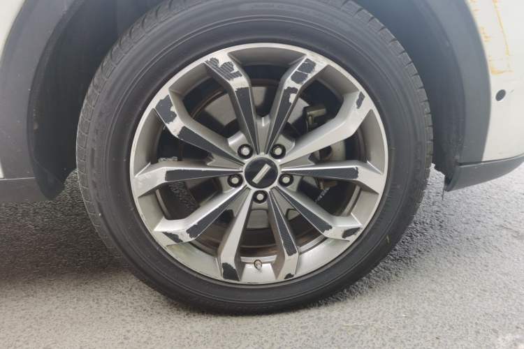 Used Wey VV6 2018 2.0T Two-Wheel Drive Flagship Version China V Standard Right Front Wheel Hub
