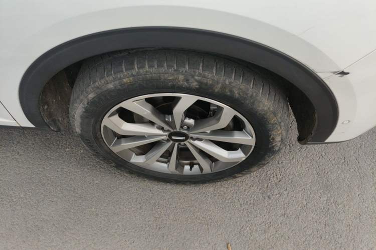 Used Wey VV6 2018 2.0T Two-Wheel Drive Flagship Version China V Standard Right Front Wheel Hub