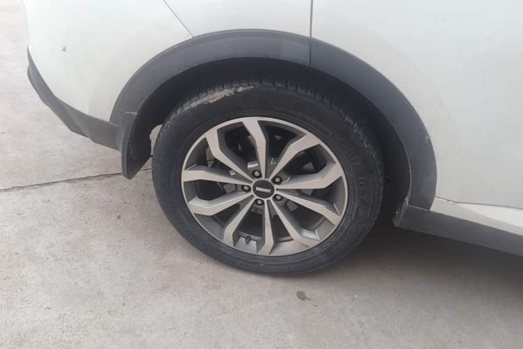Used Wey VV6 2018 2.0T Two-Wheel-Drive Ultra-Luxury Version China V Standard Right Rear Wheel Hub
