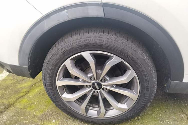 Used Wey VV6 2018 2.0T Two-Wheel-Drive Ultra-Luxury Version China V Standard Right Rear Wheel Hub