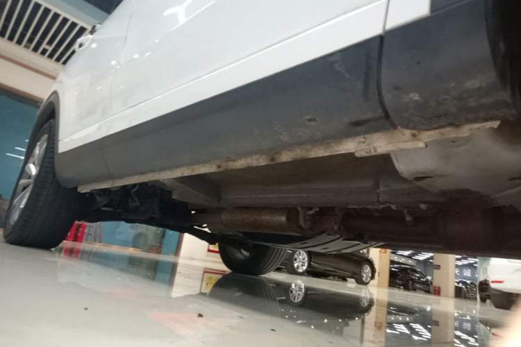Used Wey VV6 2018 2.0T Two-Wheel-Drive Ultra-Luxury Version China V Standard Right Side Sill