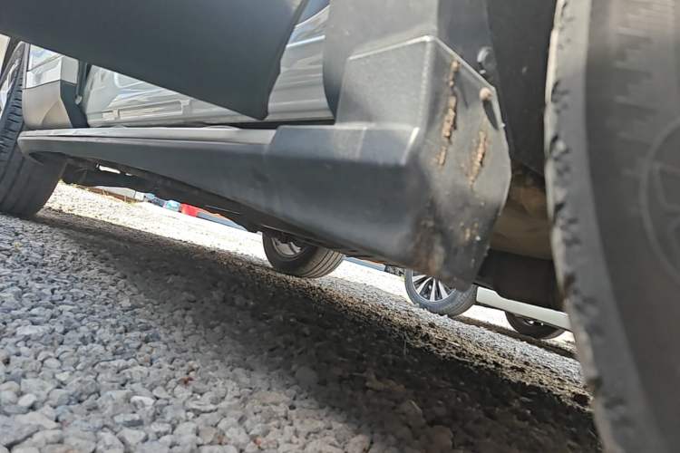 Used Wey VV6 2018 2.0T Two-Wheel Drive Flagship Version China V Standard Right Side Sill
