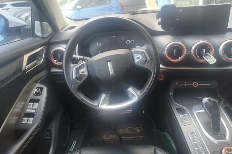 Used Wey VV6 2018 2.0T Two-Wheel-Drive Ultra-Luxury Version China V Standard Steering Wheel