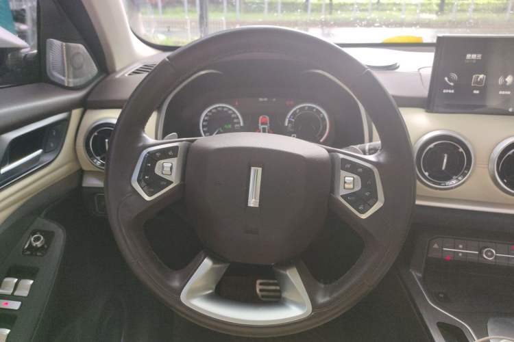Used Wey VV6 2018 2.0T Four-Wheel Drive Flagship Version China V Standard Steering Wheel
