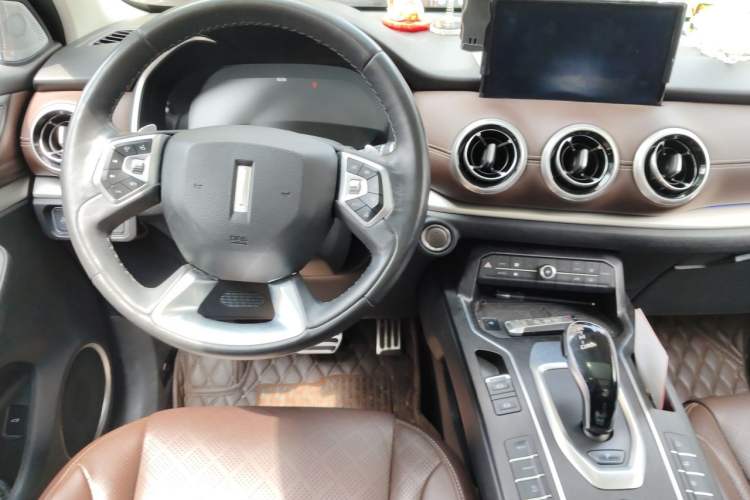 Used Wey VV6 2018 2.0T Two-Wheel Drive Flagship Version China V Standard Steering Wheel