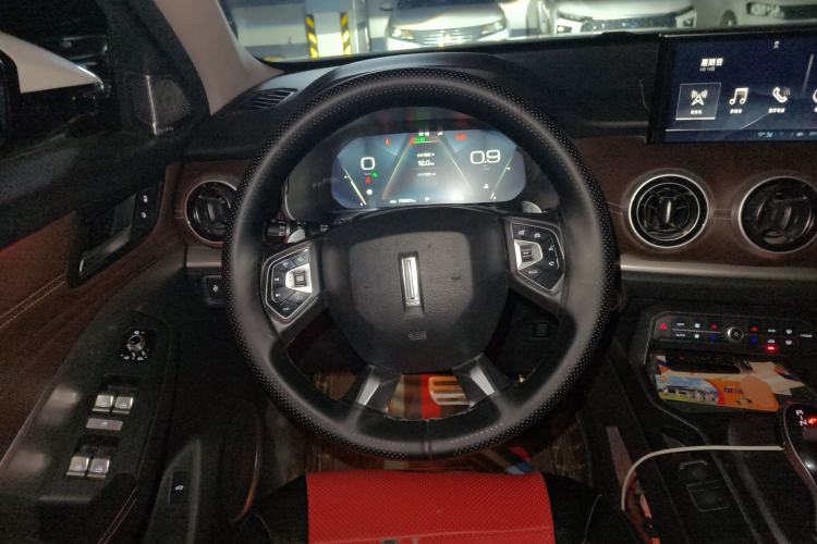 Used Wey VV6 2018 2.0T Two-Wheel-Drive Ultra-Luxury Version China V Standard Steering Wheel