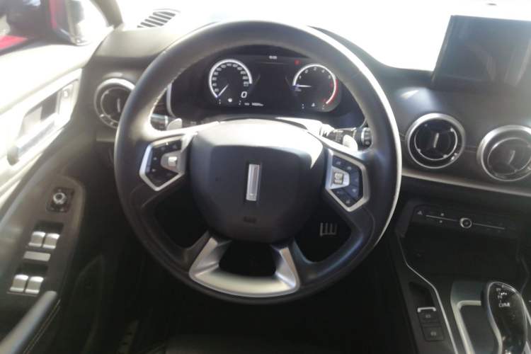 Used Wey VV6 2018 2.0T Four-Wheel Drive Flagship Version China V Standard Steering Wheel