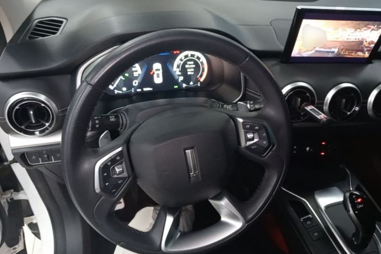 Used Wey VV6 2018 2.0T Two-Wheel-Drive Ultra-Luxury Version China V Standard Steering Wheel