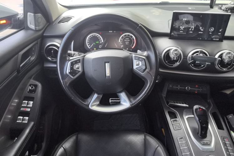 Used Wey VV6 2018 2.0T Two-Wheel-Drive Ultra-Luxury Version China V Standard Steering Wheel