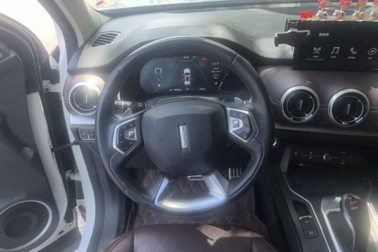 Used Wey VV6 2018 2.0T Two-Wheel Drive Flagship Version China V Standard Steering Wheel