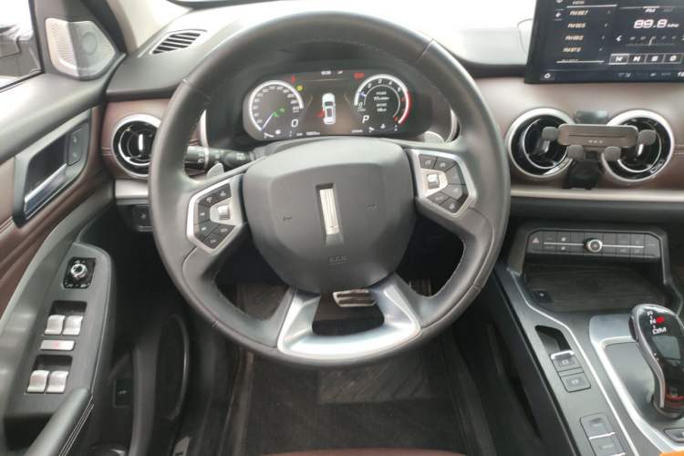 Used Wey VV6 2018 2.0T Two-Wheel Drive Flagship Version China V Standard Steering Wheel