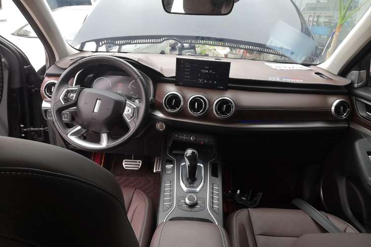 Used Wey VV6 2019 2.0T Two-Wheel-Drive Ultra-Luxury Version China VI Standard Center Console