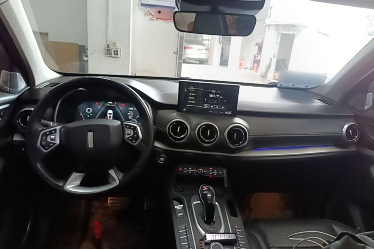 Used Wey VV6 2019 2.0T Two-Wheel-Drive Flagship Version China VI Standard Center Console
