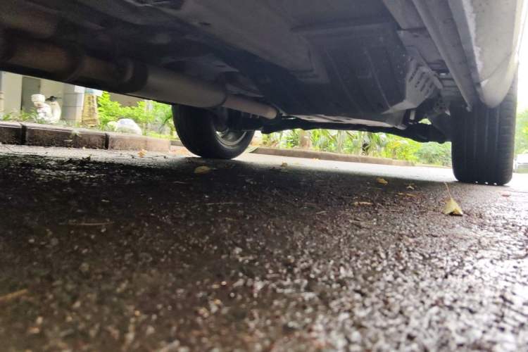 Used Wey VV6 2019 2.0T Two-Wheel-Drive Flagship Version China VI Standard Chassis Front Left