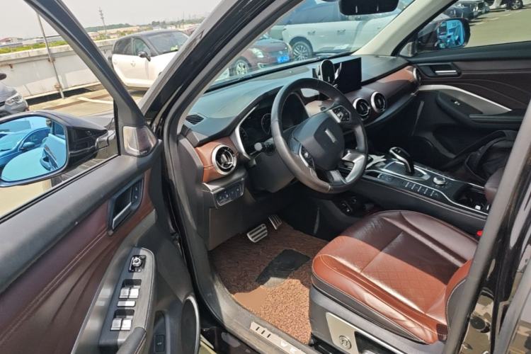 Used Wey VV6 2019 2.0T Two-Wheel-Drive Flagship Version China VI Standard Driver Seat