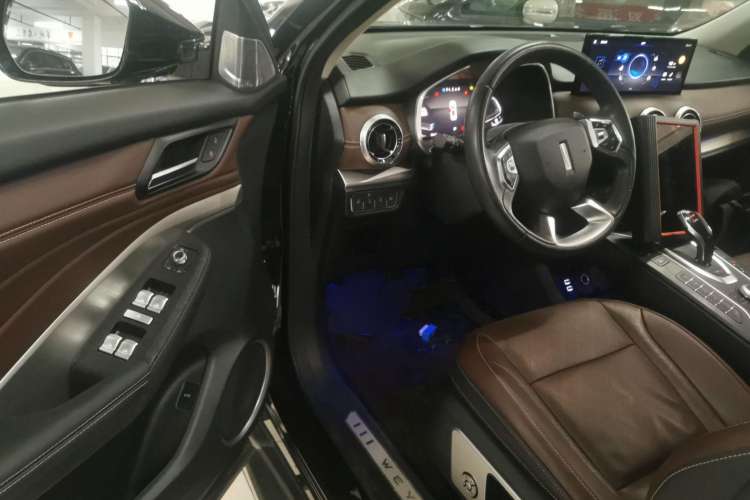 Used Wey VV6 2019 2.0T Two-Wheel-Drive Flagship Version China VI Standard Driver Seat