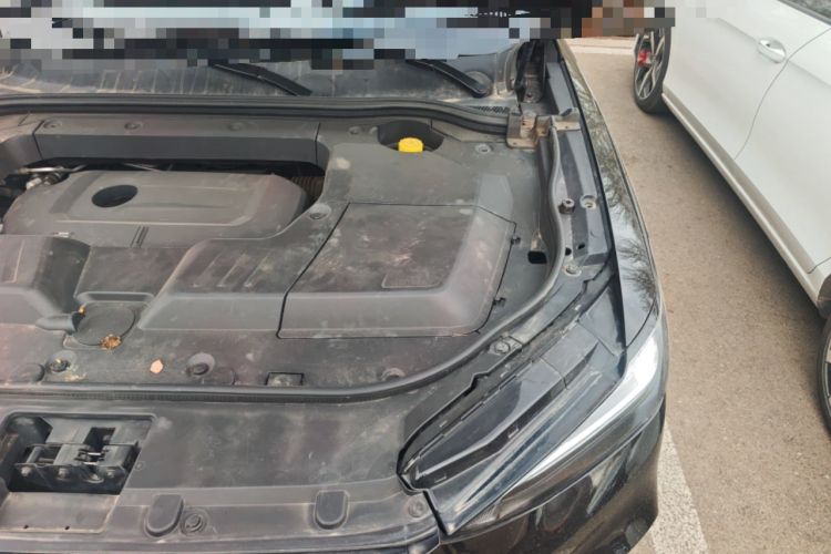 Used Wey VV6 2019 2.0T Two-Wheel-Drive Ultra-Luxury Version China VI Standard Engine Bay Left