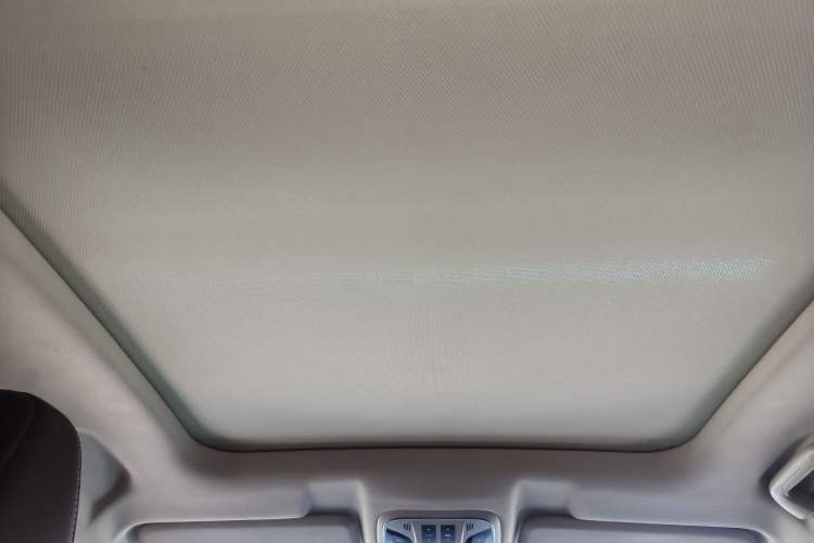Used Wey VV6 2019 2.0T Two-Wheel-Drive Ultra-Luxury Version China VI Standard Headliner