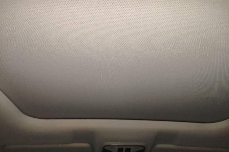 Used Wey VV6 2019 2.0T Two-Wheel-Drive Flagship Version China VI Standard Headliner