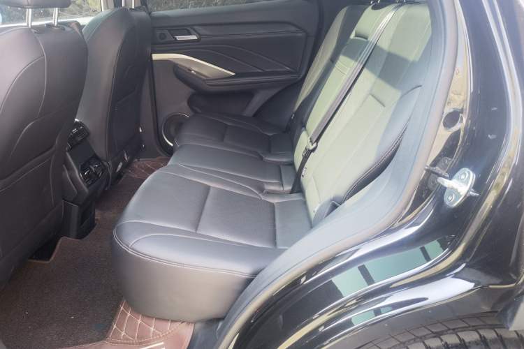 Used Wey VV6 2019 2.0T Two-Wheel-Drive Flagship Version China VI Standard Interior 1