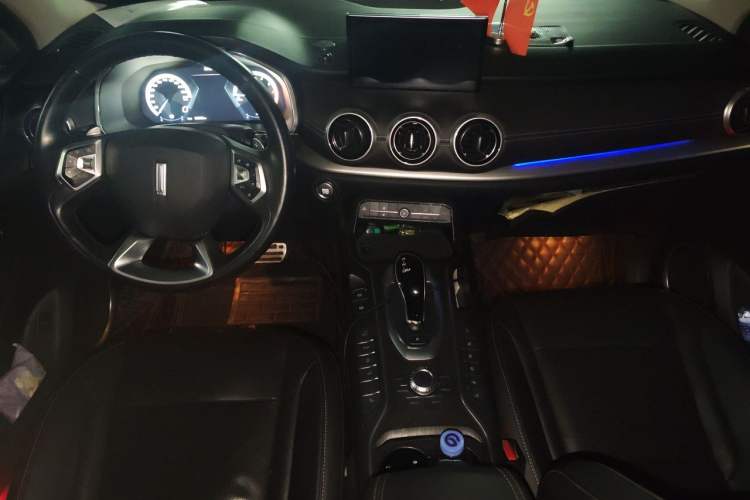 Used Wey VV6 2019 2.0T Two-Wheel-Drive Flagship Version China VI Standard Interior 2