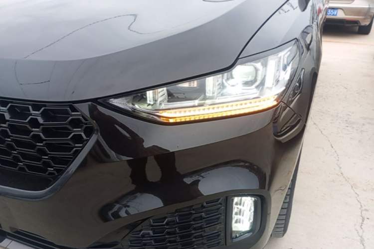 Used Wey VV6 2019 2.0T Two-Wheel-Drive Ultra-Luxury Version China VI Standard Left Front Headlight