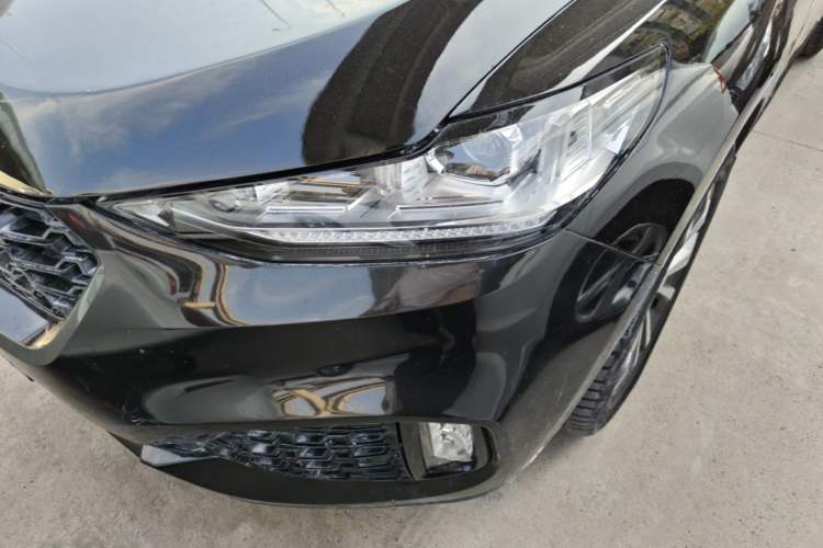 Used Wey VV6 2019 2.0T Two-Wheel-Drive Ultra-Luxury Version China VI Standard Left Front Headlight