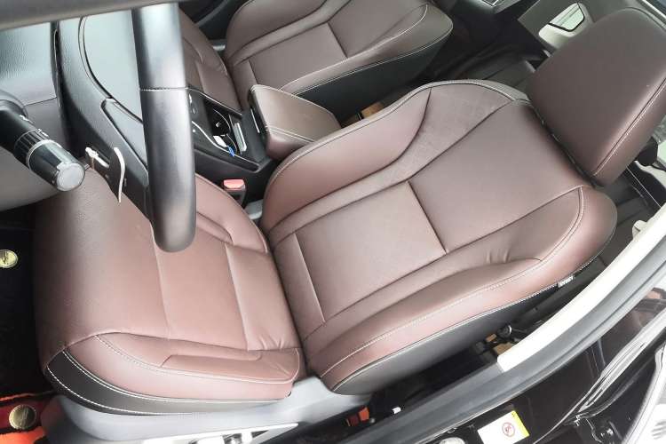 Used Wey VV6 2019 2.0T Two-Wheel-Drive Ultra-Luxury Version China VI Standard Left Front Seat