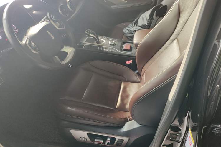 Used Wey VV6 2019 2.0T Four-Wheel Drive Flagship Version China VI Standard Left Front Seat