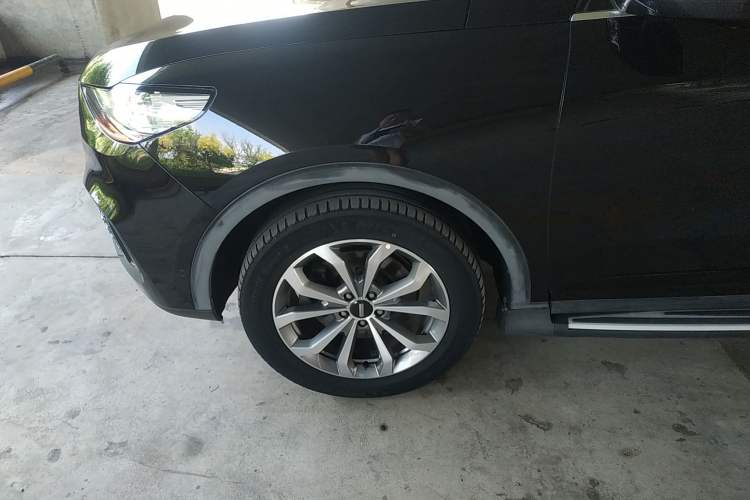 Used Wey VV6 2019 2.0T Two-Wheel-Drive Flagship Version China VI Standard Left Front Wheel Hub