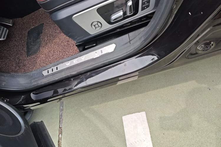 Used Wey VV6 2019 2.0T Two-Wheel-Drive Flagship Version China VI Standard Left Side Sill