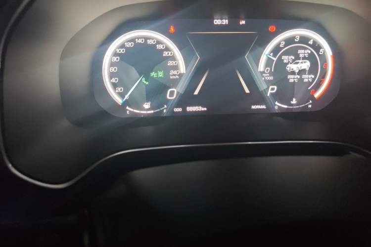 Used Wey VV6 2019 2.0T Two-Wheel-Drive Flagship Version China VI Standard Odometer Close Up