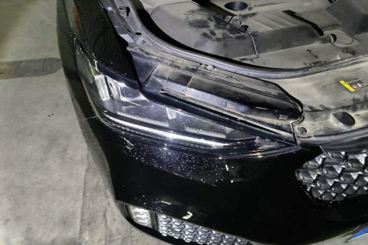Used Wey VV6 2019 2.0T Two-Wheel-Drive Ultra-Luxury Version China VI Standard Right Front Headlight