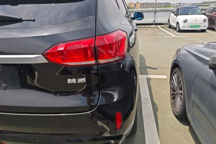 Used Wey VV6 2019 2.0T Two-Wheel-Drive Flagship Version China VI Standard Right Rear Taillight