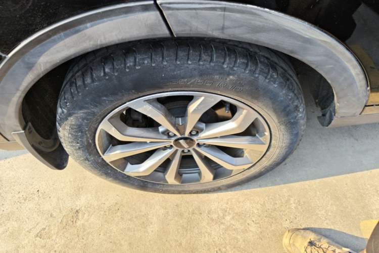 Used Wey VV6 2019 2.0T Two-Wheel-Drive Ultra-Luxury Version China VI Standard Right Rear Wheel Hub