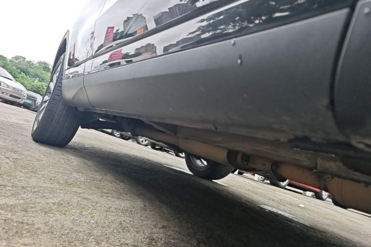 Used Wey VV6 2019 2.0T Two-Wheel-Drive Flagship Version China VI Standard Right Side Sill