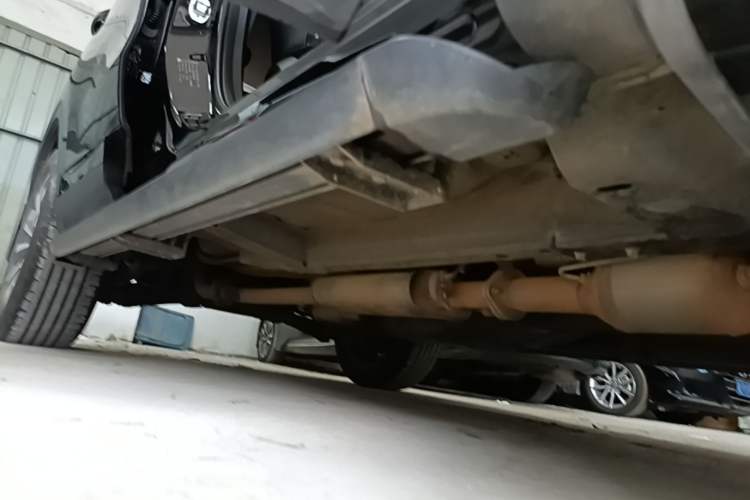 Used Wey VV6 2019 2.0T Two-Wheel-Drive Flagship Version China VI Standard Right Side Sill