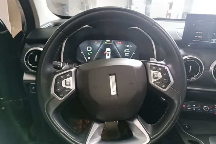 Used Wey VV6 2019 2.0T Two-Wheel-Drive Flagship Version China VI Standard Steering Wheel