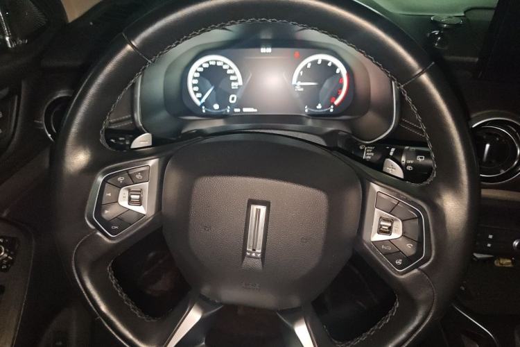 Used Wey VV6 2019 2.0T Two-Wheel-Drive Flagship Version China VI Standard Steering Wheel