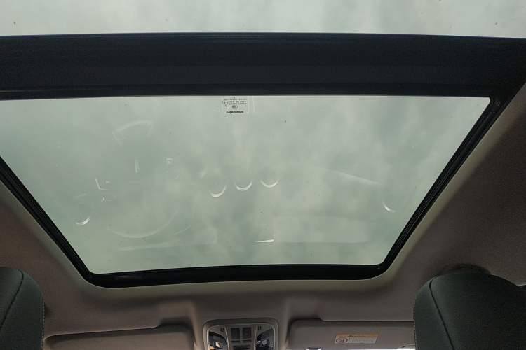 Used Wey VV6 2019 2.0T Two-Wheel-Drive Flagship Version China VI Standard Headliner