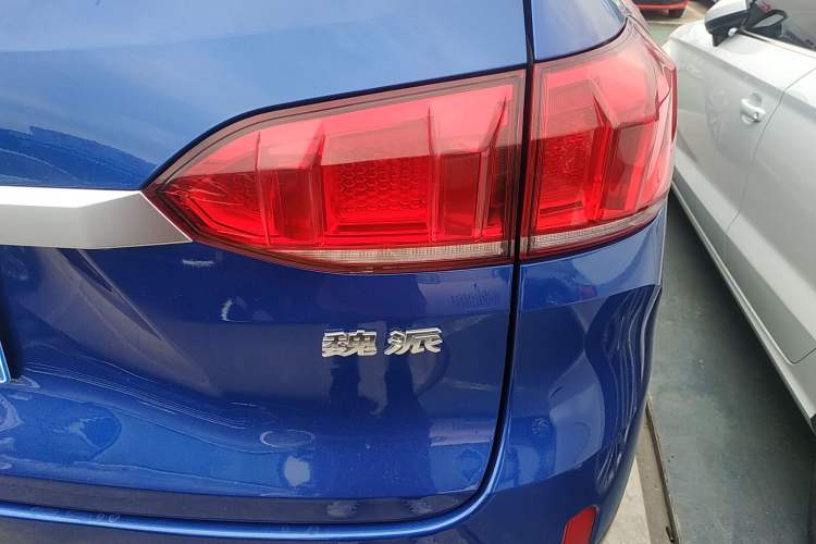 Used Wey VV6 2019 2.0T Two-Wheel-Drive Flagship Version China VI Standard Right Rear Taillight